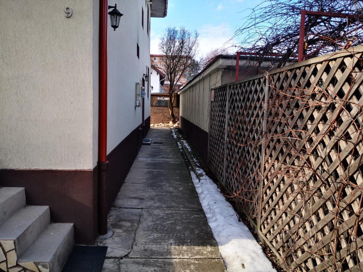 Apartament Aretta Brasov Exterior photo